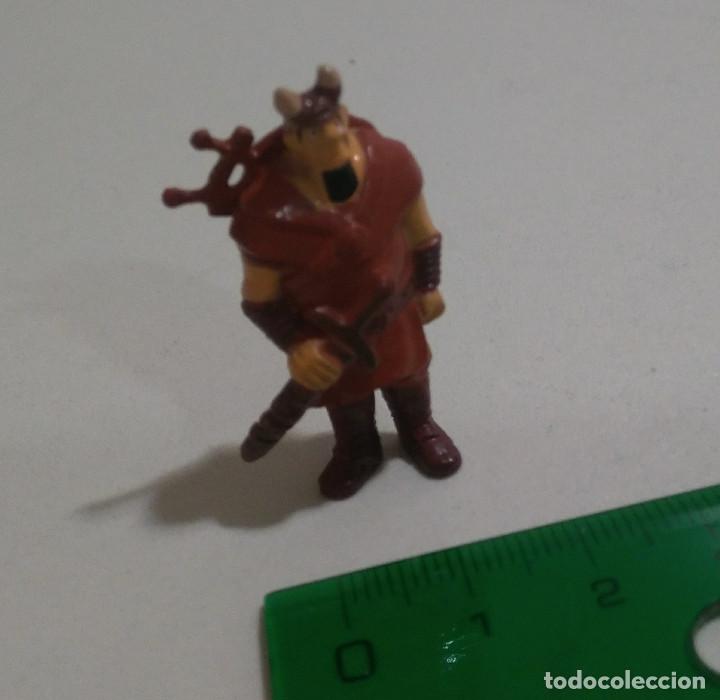 Juguetes antiguos y juegos de colecci&oacute;n: figura zaini rapunzel vikingo mu&ntilde;equito figurita mu&ntilde;eco miniatura soldado mini