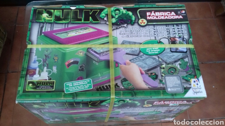 Juguetes antiguos y Juegos de colecci&oacute;n: Horno F&aacute;brica Moldeadora Hulk. Universal 2003. EL GOOMY SE HABR&Aacute; SECADO.