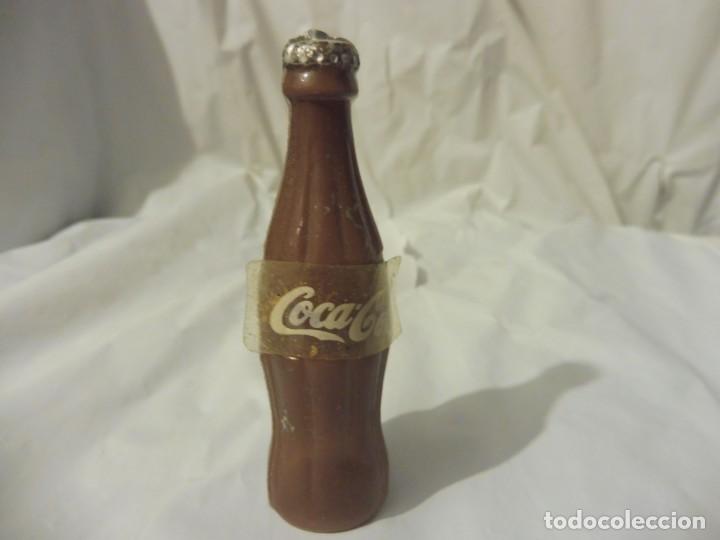 Juguetes antiguos y Juegos de colecci&oacute;n: Juvicsa botella pl&aacute;stico inflado Coca Cola (supermercado) a&ntilde;os 70 (1)