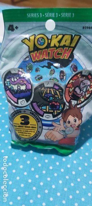 Juguetes antiguos y Juegos de colecci&oacute;n: Medalla sobre sorpresa yo kai watch sin abrir serie 3