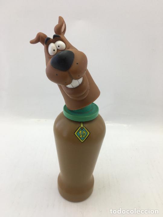 Juguetes antiguos y Juegos de colecci&oacute;n: BOTELLA DE COLONIA VACIA DE SCOOBY-DOO - HANNA BARBERA 1999 - MADE IN CHINA