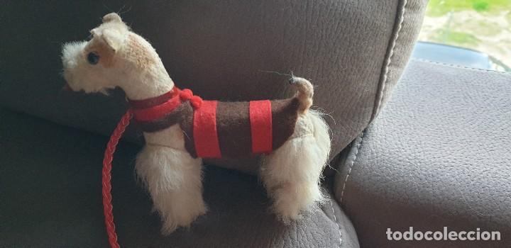 Juguetes antiguos y juegos de colecci&oacute;n: Perro fox terrier - Foto 1