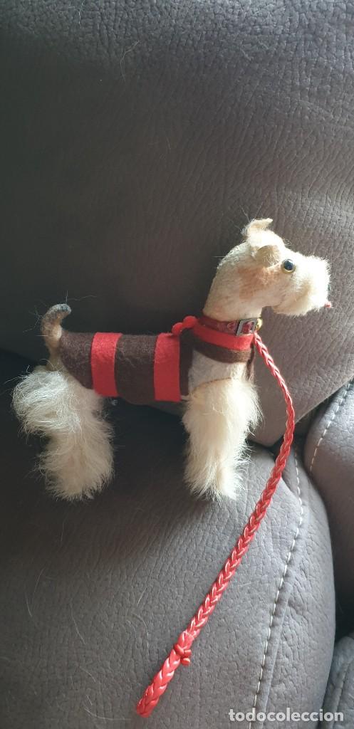 Juguetes antiguos y juegos de colecci&oacute;n: Perro fox terrier - Foto 3
