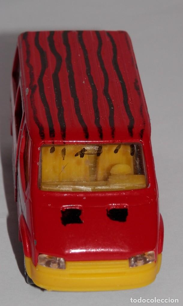 Juguetes antiguos y Juegos de colecci&oacute;n: MINIATURA COCHE DE LA MARCA MAJORETTE