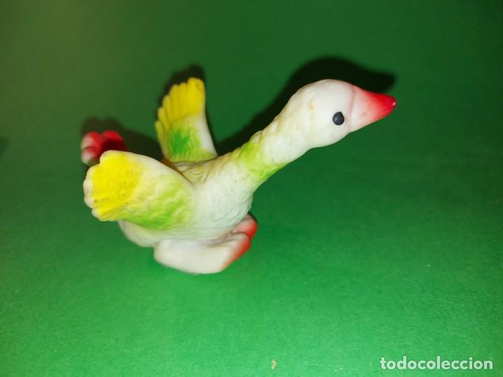 Juguetes antiguos y Juegos de colecci&oacute;n: FIGURA MU&Ntilde;ECO DE GOMA A&Ntilde;OS 60 - pajaro, ave,