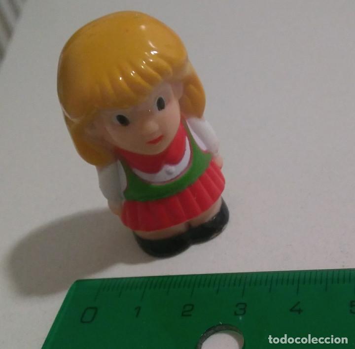 Juguetes antiguos y Juegos de colecci&oacute;n: ni&ntilde;a plastico china japon rubia anime ? mu&ntilde;equita bootleg ? figurita figura estudiante colegial
