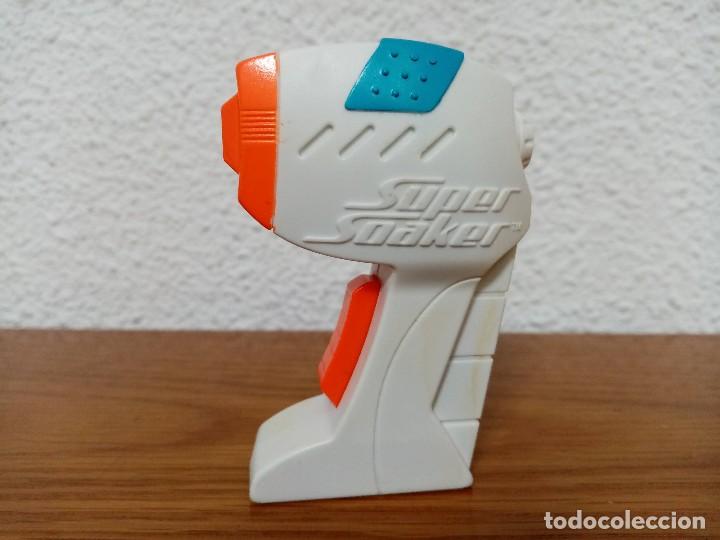 Juguetes antiguos y juegos de colecci&oacute;n: Super Soaker Nerf Hasbro Larami Burguer King 2011