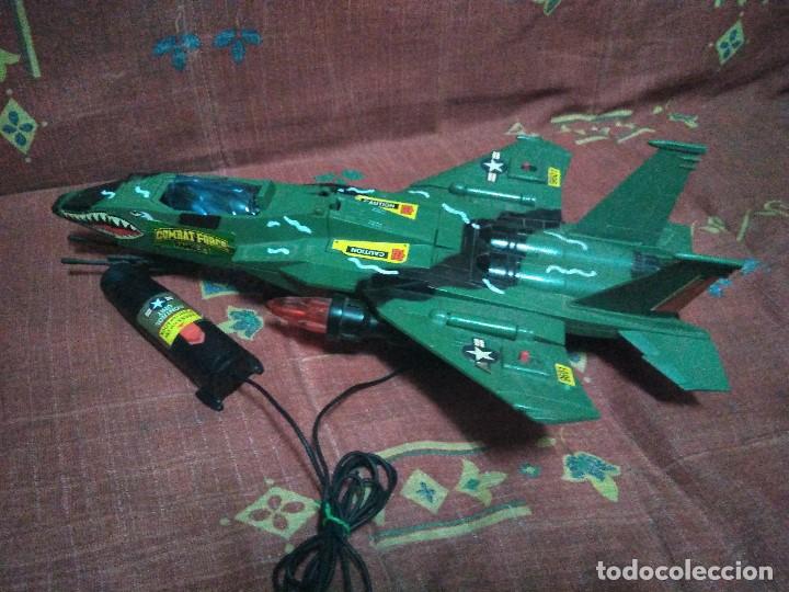 Juguetes antiguos y Juegos de colecci&oacute;n: Avion de combate ( 41 cm,)