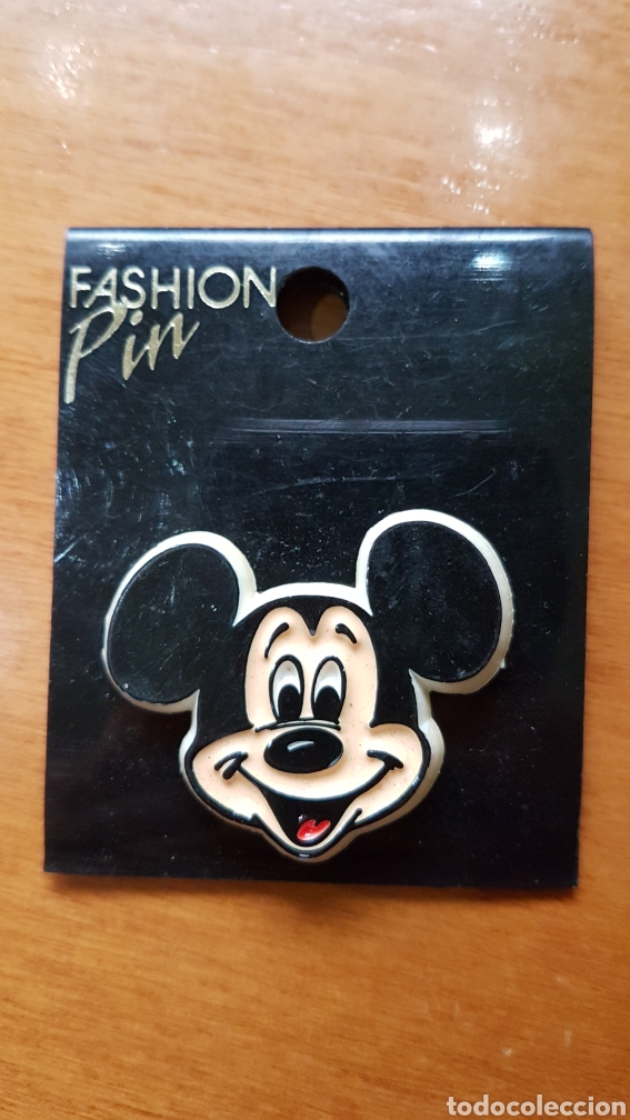 Juguetes antiguos y juegos de colecci&oacute;n: Pin insignia antigua Mickey Mouse Disney antigua colecci&oacute;n