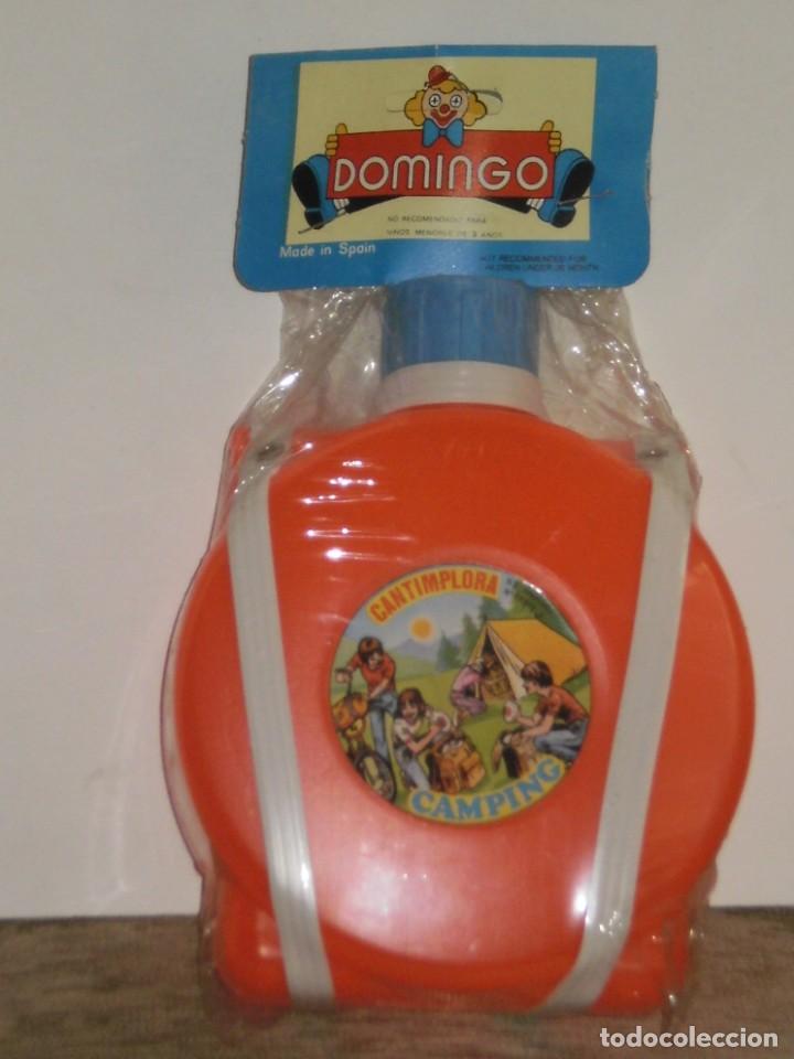 Juguetes antiguos y Juegos de colecci&oacute;n: CANTIMPLORA INFANTIL DE PLASTICO , TIPO CAMPING . MARCA DOMINGO MADE IN SPAIN , EN BLISTER A&Ntilde;OS 70