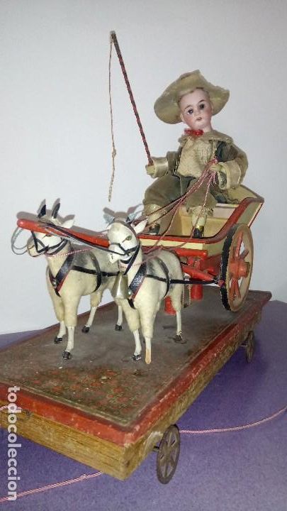 Jouets Anciens et Jeux de collection: Juguete de Arrastre con movimiento de Personaje.