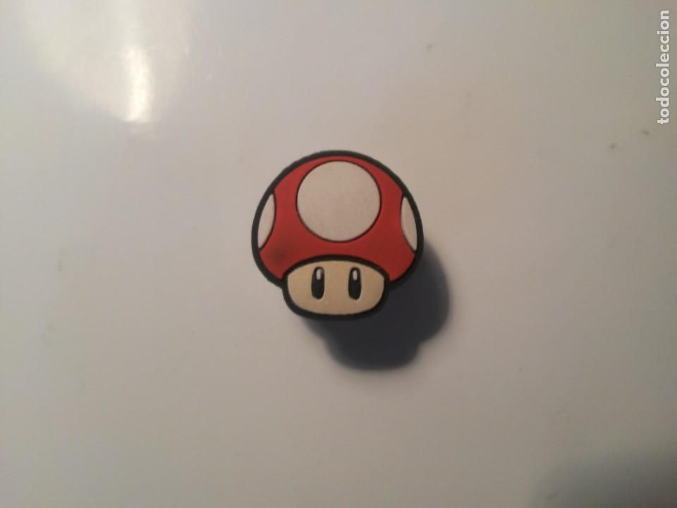 Juguetes antiguos y Juegos de colecci&oacute;n: Roller seta Toad runner con bola de acero Phoskitos Nintendo 2017 Mario Bros