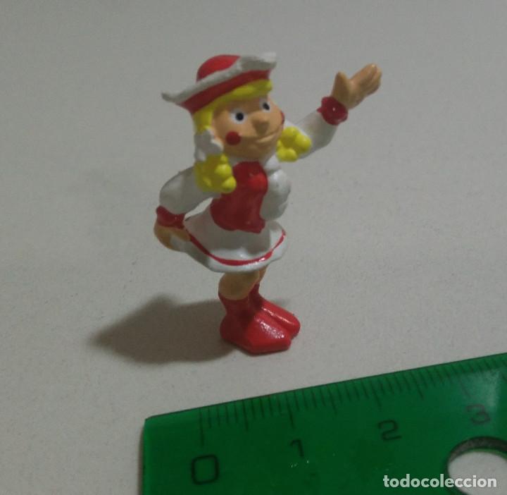 Juguetes antiguos y Juegos de colecci&oacute;n: figurita figura mu&ntilde;eco figurita miniatura meister marken helau mini circo rubia majorette?