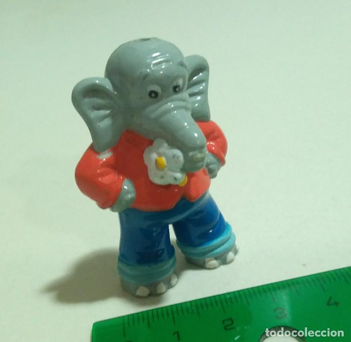 Juguetes antiguos y Juegos de colecci&oacute;n: elefante mu&ntilde;eco figura flor margarita figurita promocional benjamin Bl&uuml;mchen