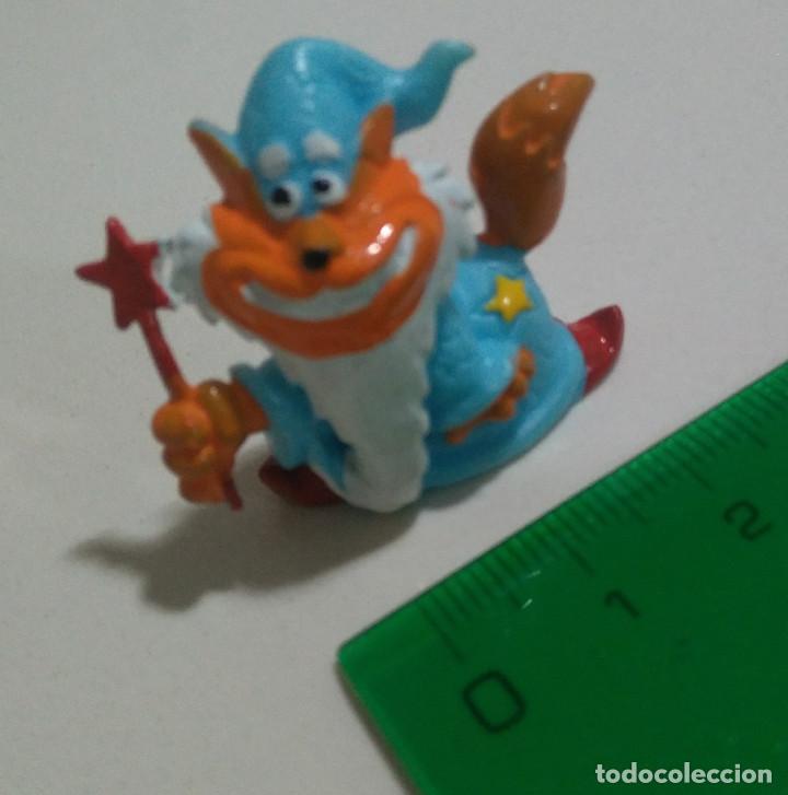 Juguetes antiguos y Juegos de colecci&oacute;n: figura mu&ntilde;eco medieval edad media figurita miniatura mini gato cat mago varita magica magico