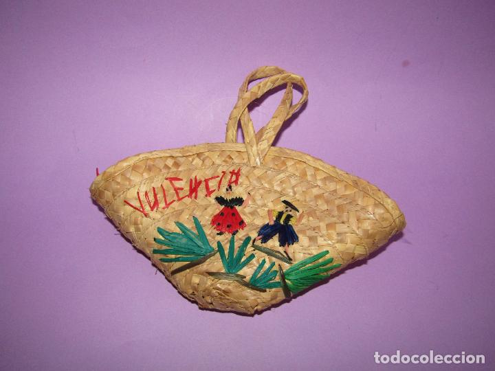 Juguetes antiguos y juegos de colecci&oacute;n: Antigua Cesta de Fibras Naturales - Juguete para Juegos de Ni&ntilde;as con Mu&ntilde;ecas