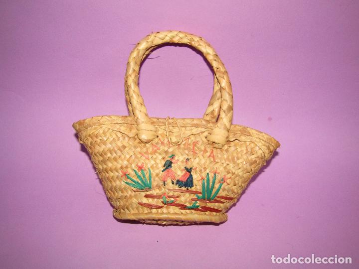 Juguetes antiguos y juegos de colecci&oacute;n: Antigua Cesta de Fibras Naturales - Juguete para Juegos de Ni&ntilde;as con Mu&ntilde;ecas