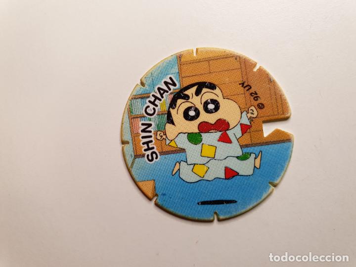 Juguetes antiguos y Juegos de colecci&oacute;n: TAZO GREFUSA VOLADOR - SHINCHAN SHIN CHAN - N&ordm; 58