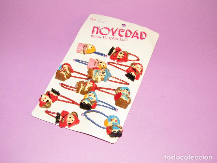 Juguetes antiguos y Juegos de colecci&oacute;n: Cart&oacute;n Expositor Completo con Pasadores Infantiles de Pelo Serie TV D'ARTACAN Y LOS MOSQUEPERROS.