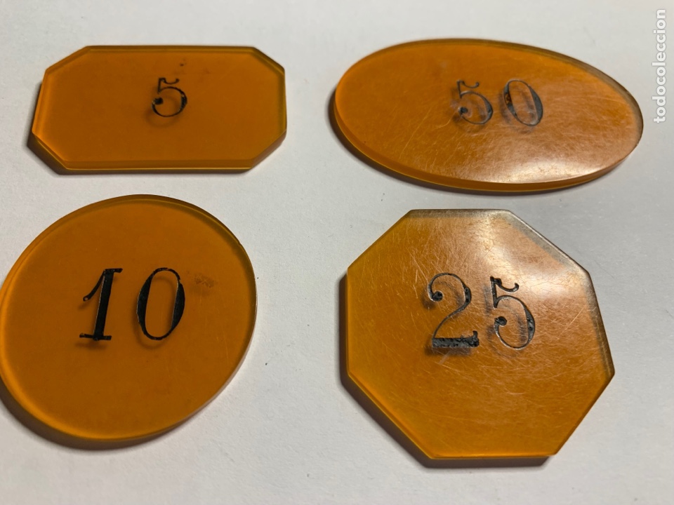 Juguetes antiguos y juegos de colecci&oacute;n: Lote 4 fichas de pasta antiguas de Casino sin nombre