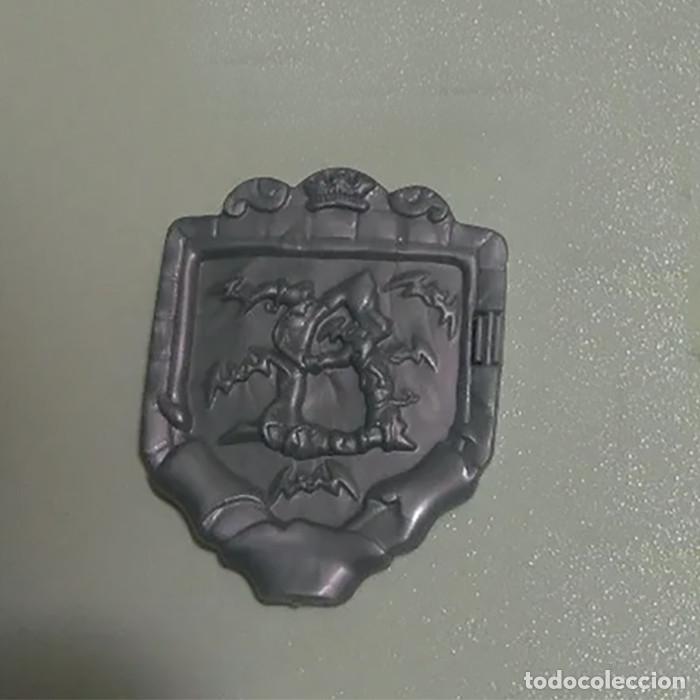 Juguetes antiguos y Juegos de colecci&oacute;n: ANASTASIA KELLOGGS PROMOCION MEDALLON DISNEY 90 MEDALLA PROMOCIONAL bartok HOLOGRAMA