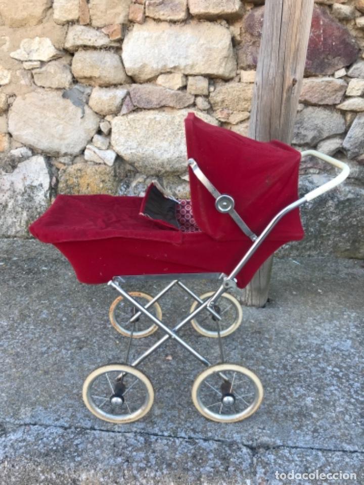 Juguetes antiguos y juegos de colecci&oacute;n: Coche ni&ntilde;a, rojo bordeos, 1950