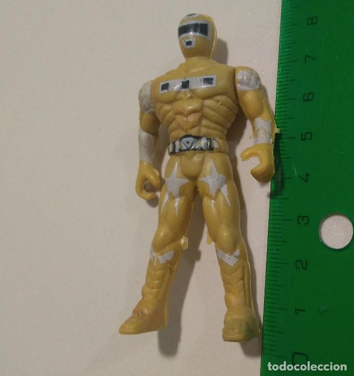 Juguetes antiguos y Juegos de colecci&oacute;n: especie de super guerrero bootleg fake falso de power ranger articulado mu&ntilde;eco figura