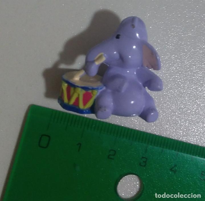 Juguetes antiguos y juegos de colecci&oacute;n: figura disney figurita mu&ntilde;eco winnie poh pooh mu&ntilde;equito miniatura elefante lumpy tambor tamborilero