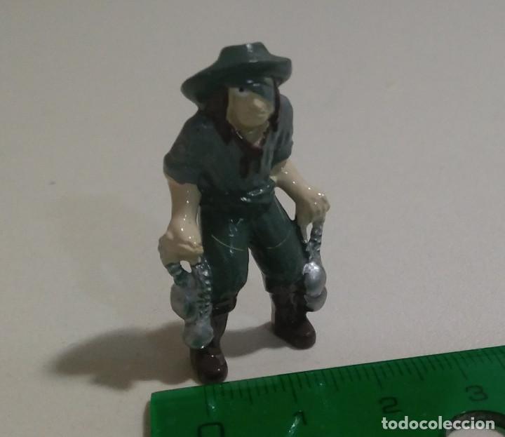 Juguetes antiguos y Juegos de colecci&oacute;n: DOLCI PREZIOSI FIGURa de PIRATES CARIBBEAN piratas caribe esqueleto mu&ntilde;eco miniatura figurita