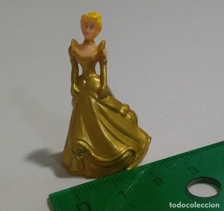 Juguetes antiguos y juegos de colecci&oacute;n: princesa disney princess zaini figurita figura mu&ntilde;eco figurita mini mu&ntilde;eca cenicienta cincerella