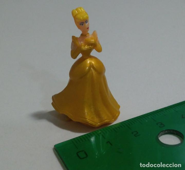 Juguetes antiguos y juegos de colecci&oacute;n: princesa disney princess zaini figurita figura mu&ntilde;eco figurita mini mu&ntilde;eca cenicienta cincerella
