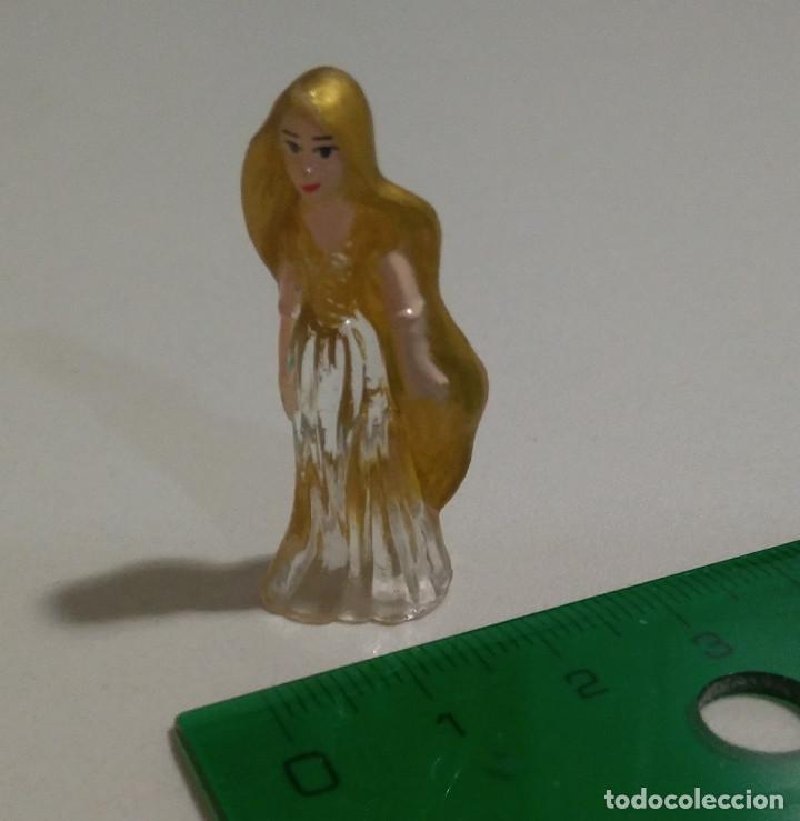 Juguetes antiguos y juegos de colecci&oacute;n: princesa disney princess figurita figura mu&ntilde;eco figurita mini zaini tangled enredados rapunzel
