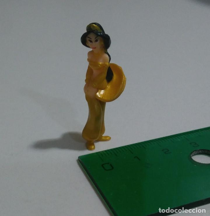 Juguetes antiguos y juegos de colecci&oacute;n: princesa disney princess zaini figurita figura mu&ntilde;eco figurita mini mu&ntilde;eca yasmin jasmine jasmin