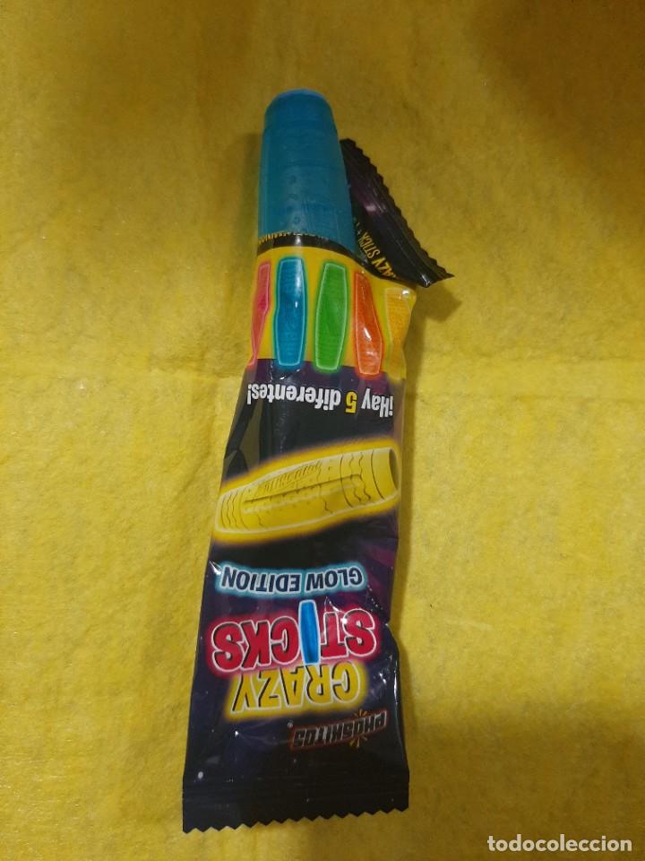 Juguetes antiguos y juegos de colecci&oacute;n: PHOSKITOS CRAZY STICKS GLOW !