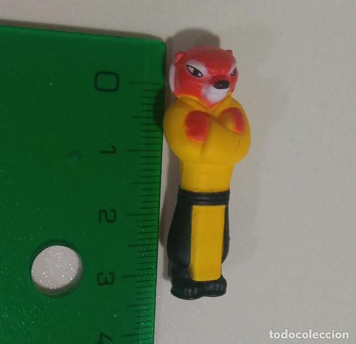 Juguetes antiguos y Juegos de colecci&oacute;n: zaini kung fu panda figura mu&ntilde;eco figurita mu&ntilde;equito de huevo sorpresa mini tigre