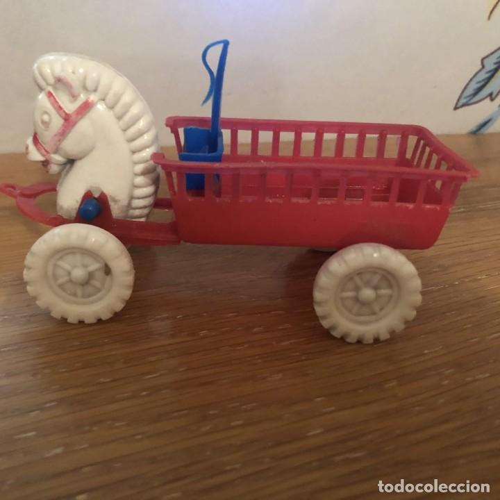 Juguetes antiguos y Juegos de colecci&oacute;n: carrito de pl&aacute;stico 13ctms. largo por 6 de ancho a&ntilde;os 70