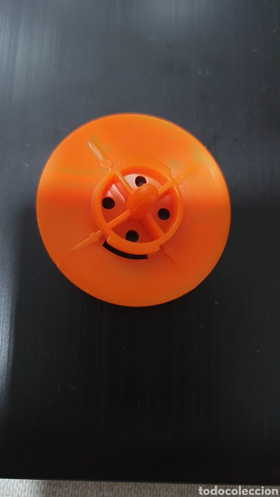 Juguetes antiguos y juegos de colecci&oacute;n: PEONZA BEYBLADE - Foto 2