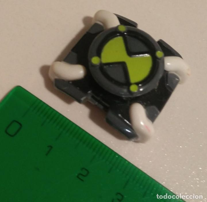 Juguetes antiguos y Juegos de colecci&oacute;n: ben 10 gadget de huevo sorpresa ben10 cartoon network serie tv miniatura mini