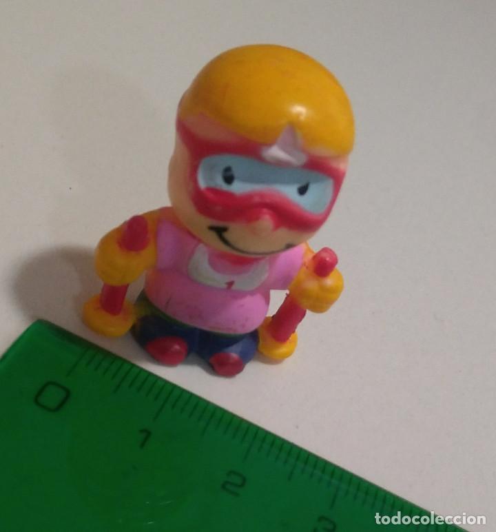 Juguetes antiguos y juegos de colecci&oacute;n: figura mu&ntilde;eco esquiador esquies esqui miniatura figurita mu&ntilde;equito mini