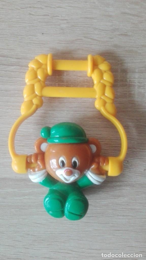 Juguetes antiguos y Juegos de colecci&oacute;n: ANTIGUO Y PRECIOSO JUGUETE PARA CUNA, OSITO CON PIJAMA, GIRATORIO DE PVC - A&Ntilde;OS 70-80.