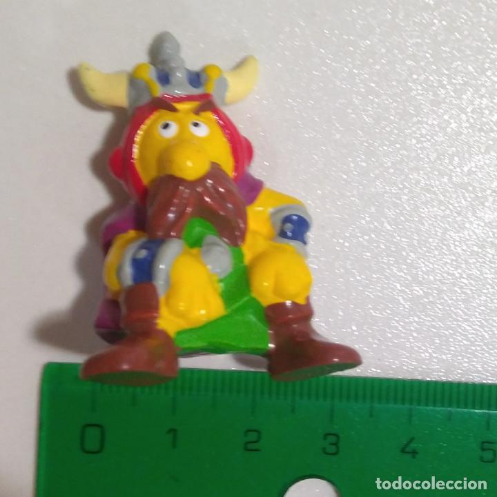 Juguetes antiguos y juegos de colecci&oacute;n: borgmann alien marciano extraterrestre miniatura vikingo casco