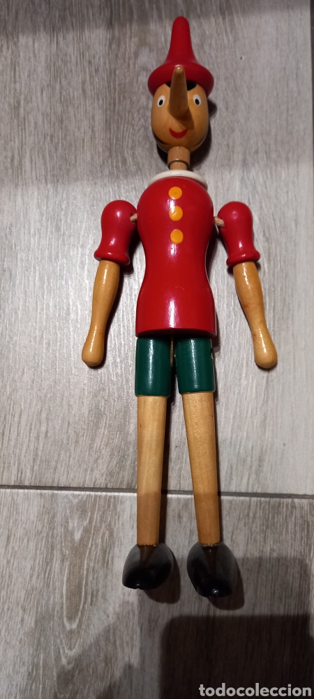 Juguetes antiguos y Juegos de colecci&oacute;n: Mu&ntilde;eco de madera policromada. Pinocho