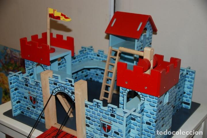 Juguetes antiguos y juegos de colecci&oacute;n: Castillo de madera - Foto 3