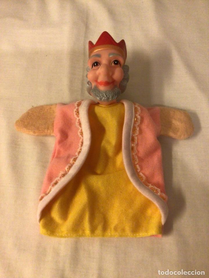 Juguetes antiguos y juegos de colecci&oacute;n: Marioneta, t&iacute;tere, gui&ntilde;ol de mano, rey o principe, cabeza pl&aacute;stico cuerpo felpa.
