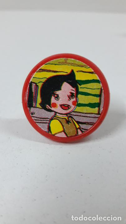 Juguetes antiguos y Juegos de colecci&oacute;n: ANILLO DE HEIDI , REALIZADO EN PLASTICO Y PAPEL . ORIGINAL A&Ntilde;OS 70