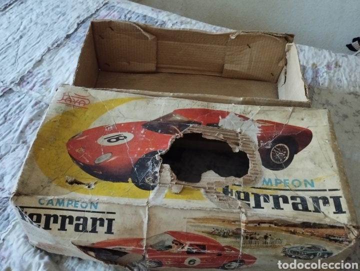 Juguetes antiguos y Juegos de colecci&oacute;n: Caja Ferrari paya