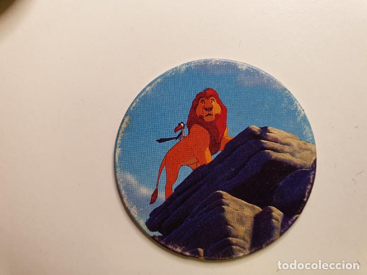 Juguetes antiguos y Juegos de colecci&oacute;n: TAZO PANINI CAPS - DISNEY EL REY LEON - TRASERA RE LEONE - N&ordm; 21