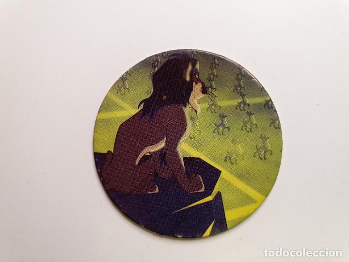 Juguetes antiguos y Juegos de colecci&oacute;n: TAZO PANINI CAPS - DISNEY EL REY LEON - TRASERA KONIG DER LOWEN - N&ordm; 17