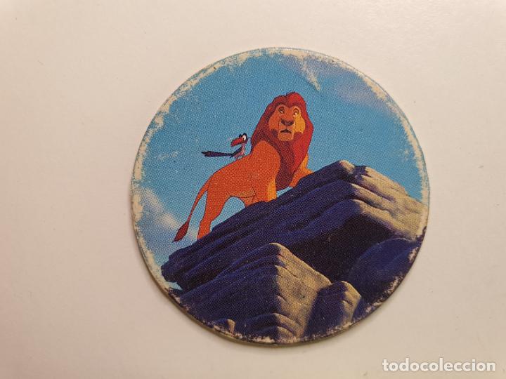 Juguetes antiguos y Juegos de colecci&oacute;n: TAZO PANINI CAPS - DISNEY EL REY LEON - TRASERA KONIG DER LOWEN - N&ordm; 21