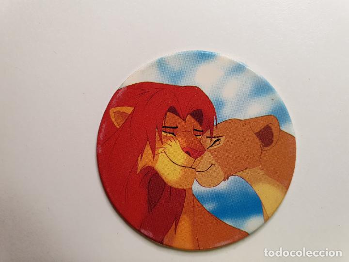 Juguetes antiguos y Juegos de colecci&oacute;n: TAZO PANINI CAPS - DISNEY EL REY LEON - TRASERA KONIG DER LOWEN - N&ordm; 35